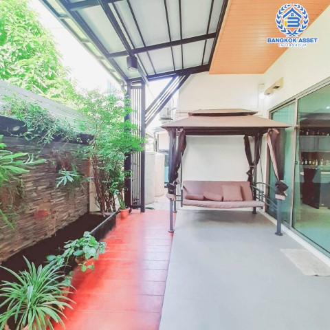 *****บ้านเดี่ยวมือสองย่านนนทบุรี ม.เพอร์เฟคมาสเตอร์พีช เซนจูรี่ รัตนาธิเบศร์ #หลังมุม เนื้อที่กว้างขวางจุใจสุดๆ ถึง 205.3 ตร.ว. ฟังก์ชันจัดหนักถึง 6 ห้องนอน6 ห้องน้ำ 4 ที่จอดรถ คฤหาสน์หรูหรา สไตล์โมเดิร์น มีระดับทันสมัย บนทำเลติดถ.รัตนาธิเบศร์  ใกล้รถไฟฟ้าสายสีม่วง "สถานีไทรม้า" และทางด่วน